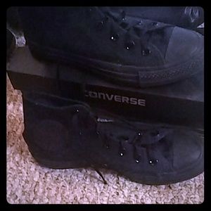 Black converse